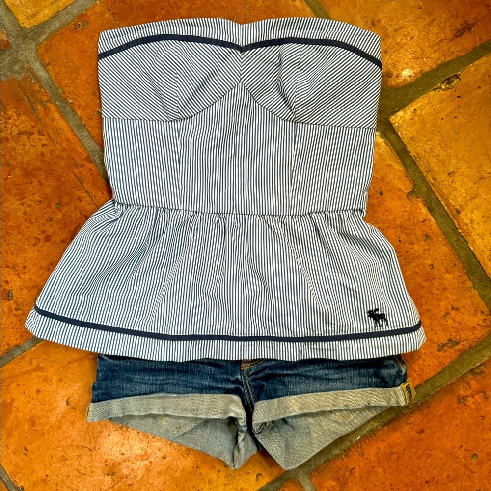 Abercrombie Kids - Super cute strapless peplum top